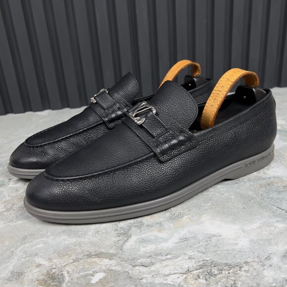 Louis Vuitton Estate Loafer Black Grain Leather 9 LV or 10 US or 43 EUR - Picture 1 of 12